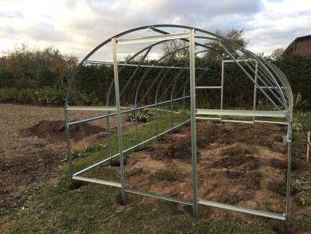 Tiberus 3×8 m PC 4 mm