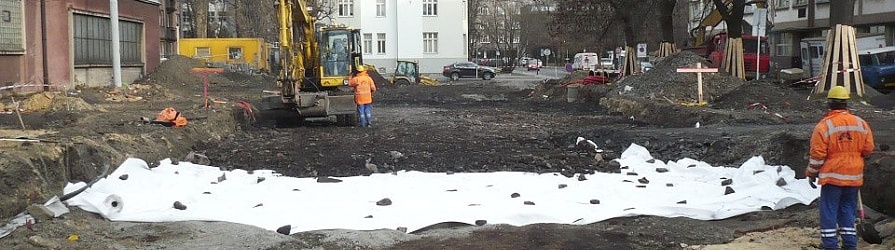 Netkané a tkané geotextílie