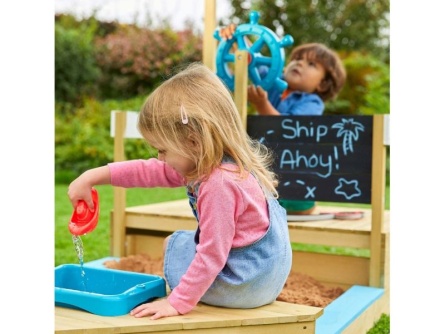 Detské ihrisko s pieskoviskom pirátska loď